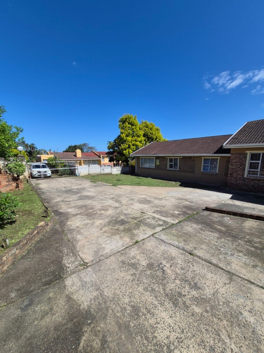 5 Bedroom Property for Sale in Haven Hills Eastern Cape